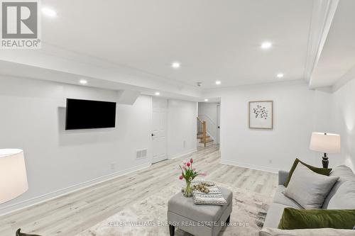 33 Tabaret Crescent, Oshawa (Windfields), ON - Indoor