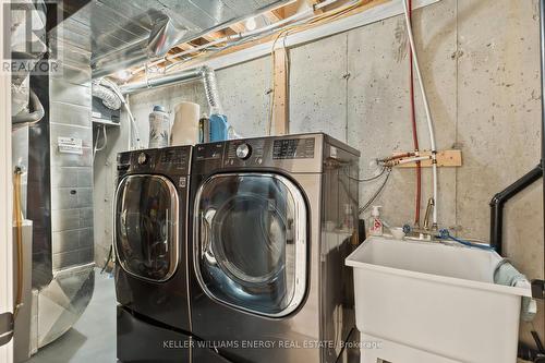33 Tabaret Crescent, Oshawa (Windfields), ON - Indoor Photo Showing Laundry Room