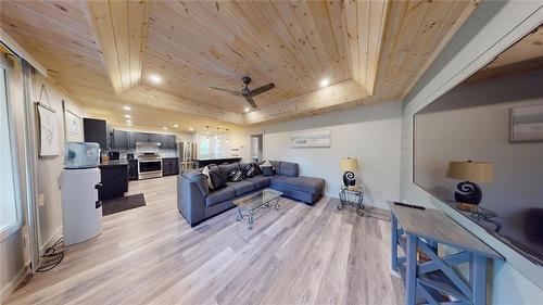 599 10 Highway, Onanole, MB - Indoor