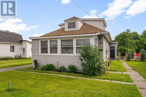 253 MCLEAN STREET  Renfrew, ON K7V 1A9
