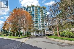 909 2733 CHANDLERY PLACE  Vancouver, BC V5S 4V3