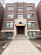 2 - 235 COOPER STREET Ottawa, ON K2P 1L7