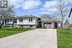 6 BARBARA Street Smithville, ON L0R 2A0