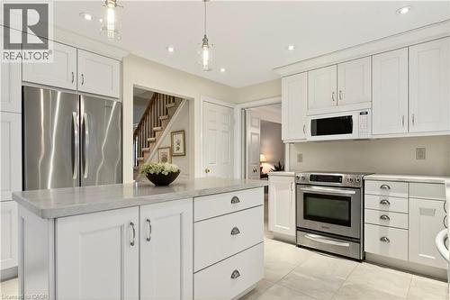 81 Reding Road, Ancaster, ON - Indoor Photo Showing Kitchen