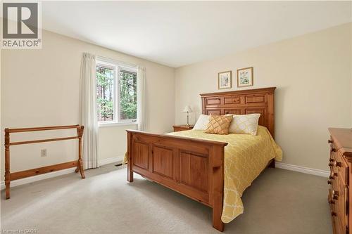 81 Reding Road, Ancaster, ON - Indoor Photo Showing Bedroom