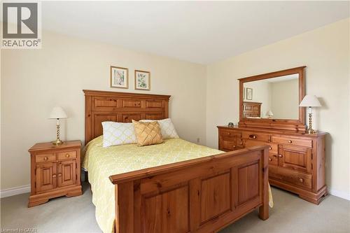 81 Reding Road, Ancaster, ON - Indoor Photo Showing Bedroom