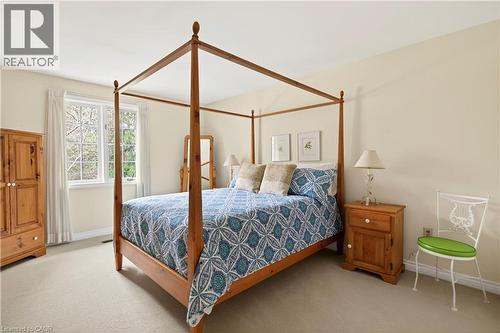 81 Reding Road, Ancaster, ON - Indoor Photo Showing Bedroom