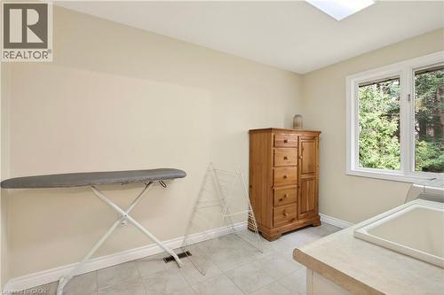 81 Reding Road, Ancaster, ON - Indoor Photo Showing Other Room