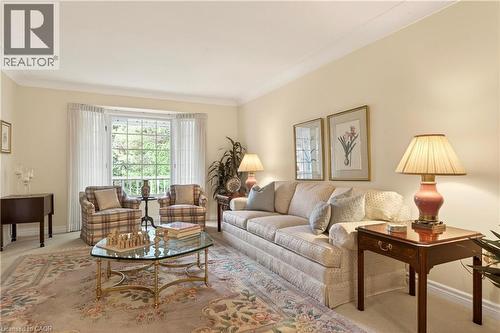 81 Reding Road, Ancaster, ON - Indoor Photo Showing Living Room