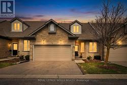 14 - 180 OLD ABBEY ROAD  Waterloo, ON N2K 4B2