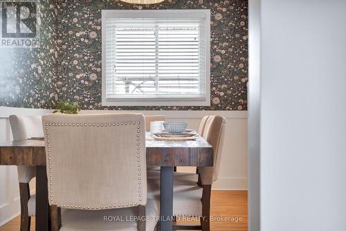 19 Sparta Street, St. Thomas, ON - Indoor Photo Showing Dining Room