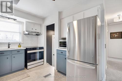 19 Sparta Street, St. Thomas, ON - Indoor Photo Showing Kitchen