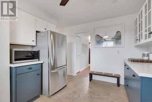 19 Sparta Street, St. Thomas, ON - Indoor Photo Showing Kitchen