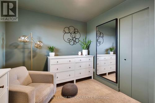 19 Sparta Street, St. Thomas, ON - Indoor Photo Showing Bedroom