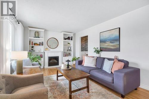 19 Sparta Street, St. Thomas, ON - Indoor Photo Showing Living Room With Fireplace