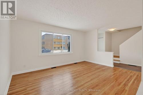 630 Borthwick Avenue, Ottawa, ON - Indoor Photo Showing Other Room