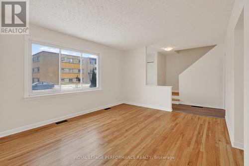 630 Borthwick Avenue, Ottawa, ON - Indoor Photo Showing Other Room