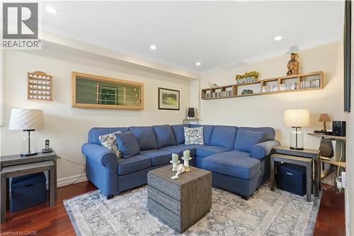 48 Chester Crescent, Georgetown, ON - Indoor Photo Showing Living Room