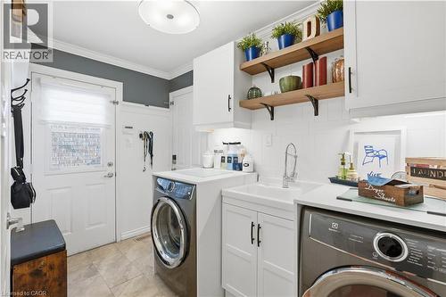 48 Chester Crescent, Georgetown, ON - Indoor Photo Showing Laundry Room