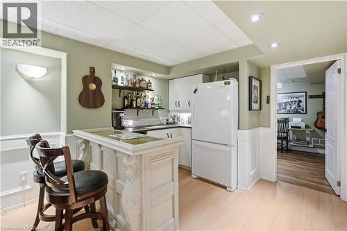 48 Chester Crescent, Georgetown, ON - Indoor Photo Showing Kitchen
