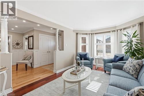 48 Chester Crescent, Georgetown, ON - Indoor Photo Showing Living Room