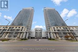 1212 - 36 LEE CENTRE DRIVE Toronto, ON M1H 3K2