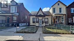 31 SHIRLEY STREET Toronto, ON M6K 1S8