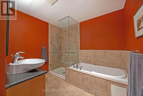 1202 - 250 Pall Mall Street, London East (East F), ON - Indoor Photo Showing Bathroom
