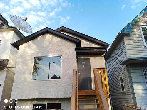 647 Toronto Street, Winnipeg, MB - Outdoor