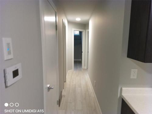 647 Toronto Street, Winnipeg, MB - Indoor