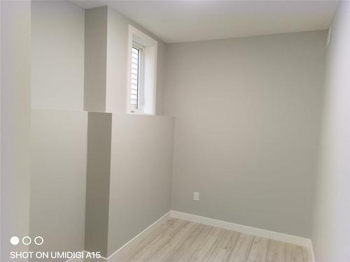 647 Toronto Street, Winnipeg, MB - Indoor Photo Showing Other Room