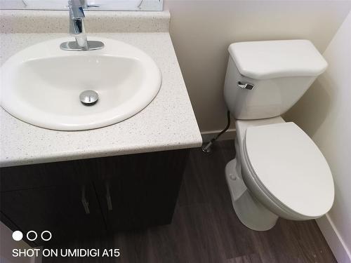 647 Toronto Street, Winnipeg, MB - Indoor Photo Showing Bathroom