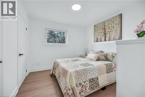 120 Second Road E, Stoney Creek, ON - Indoor Photo Showing Bedroom