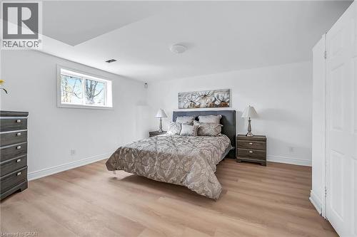 120 Second Road E, Stoney Creek, ON - Indoor Photo Showing Bedroom