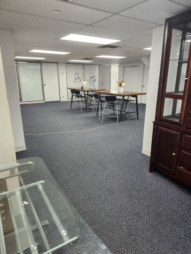 Interior - 200-2225 Boul. Hymus, Dorval, QC - Indoor Photo Showing Other Room
