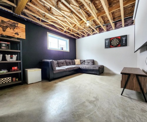 Salon - 2175 Rue Pierre-Matte, Shawinigan, QC - Indoor Photo Showing Basement