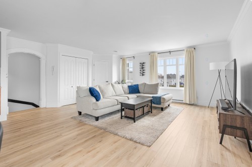 3026 Rue des Amarantes  Québec (Les Rivières), QC G1M 3Z7