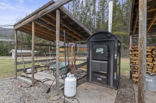 1087 Bear Brook Road, Arrow Creek, BC - Outdoor