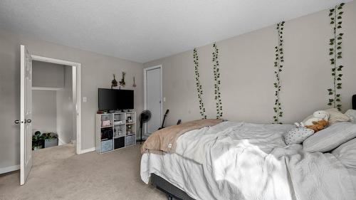 54-1435 Summit Drive, Kamloops, BC - Indoor Photo Showing Bedroom