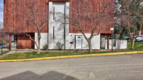 54-1435 Summit Drive, Kamloops, BC - Outdoor