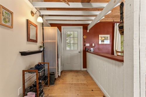 Hall d'entrée/Vestibule - 6 Ch. De La Mer-Bleue, Messines, QC - Indoor Photo Showing Other Room
