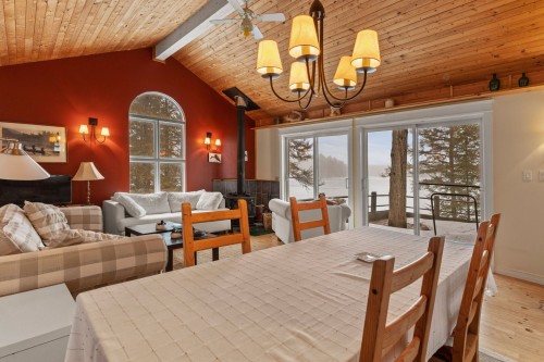 Vue d'ensemble - 6 Ch. De La Mer-Bleue, Messines, QC - Indoor Photo Showing Dining Room