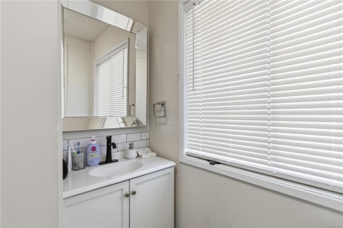 2940 Cedar Hill Rd, Victoria, BC 