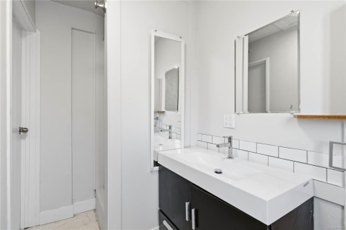 2940 Cedar Hill Rd, Victoria, BC 