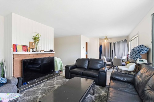 2940 Cedar Hill Rd, Victoria, BC 