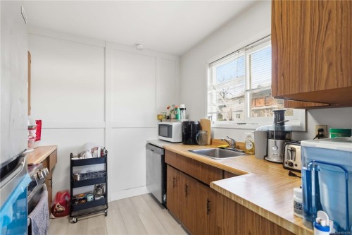 2940 Cedar Hill Rd, Victoria, BC 
