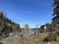 619 Green Rd Quadra Island, BC V0P 1N0