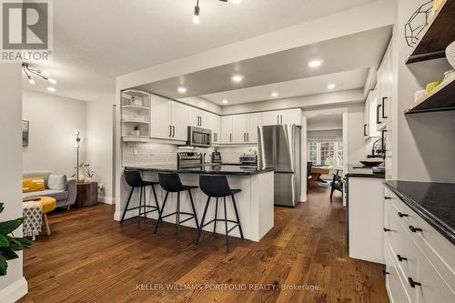 50 Edgewater Drive, Hamilton, ON - Indoor Photo Showing Kitchen With Upgraded Kitchen