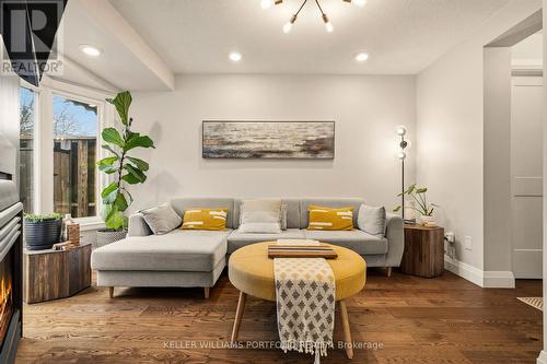 50 Edgewater Drive, Hamilton, ON - Indoor