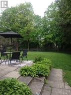 B - 88 PARK CRES CRESCENT Richmond Hill, ON L4E 3J4